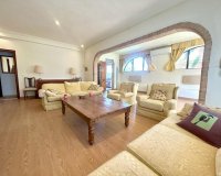 Resale - Villa - Orihuela - Orihuela Costa