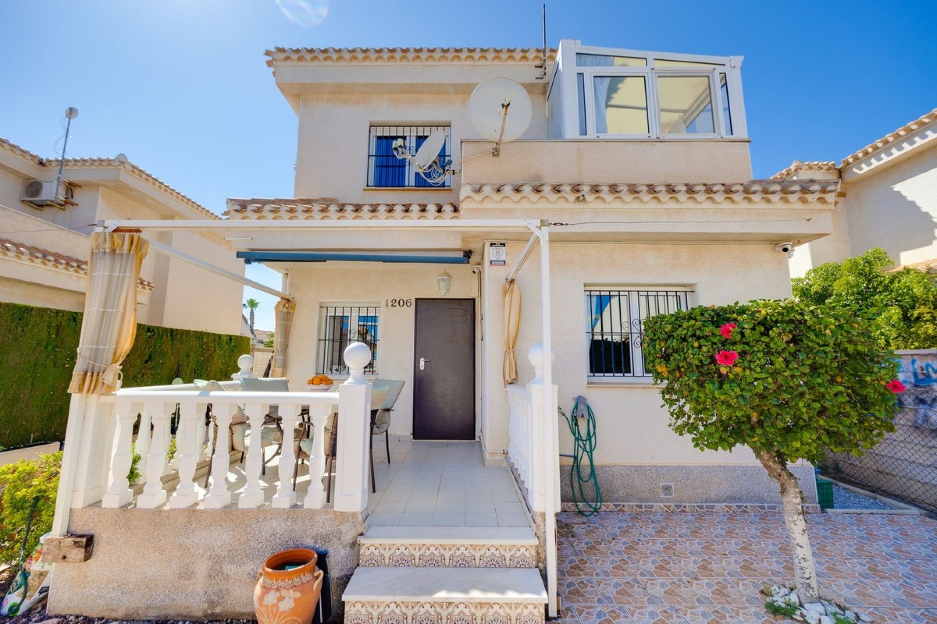 Resale - Villa - Orihuela - Orihuela Costa