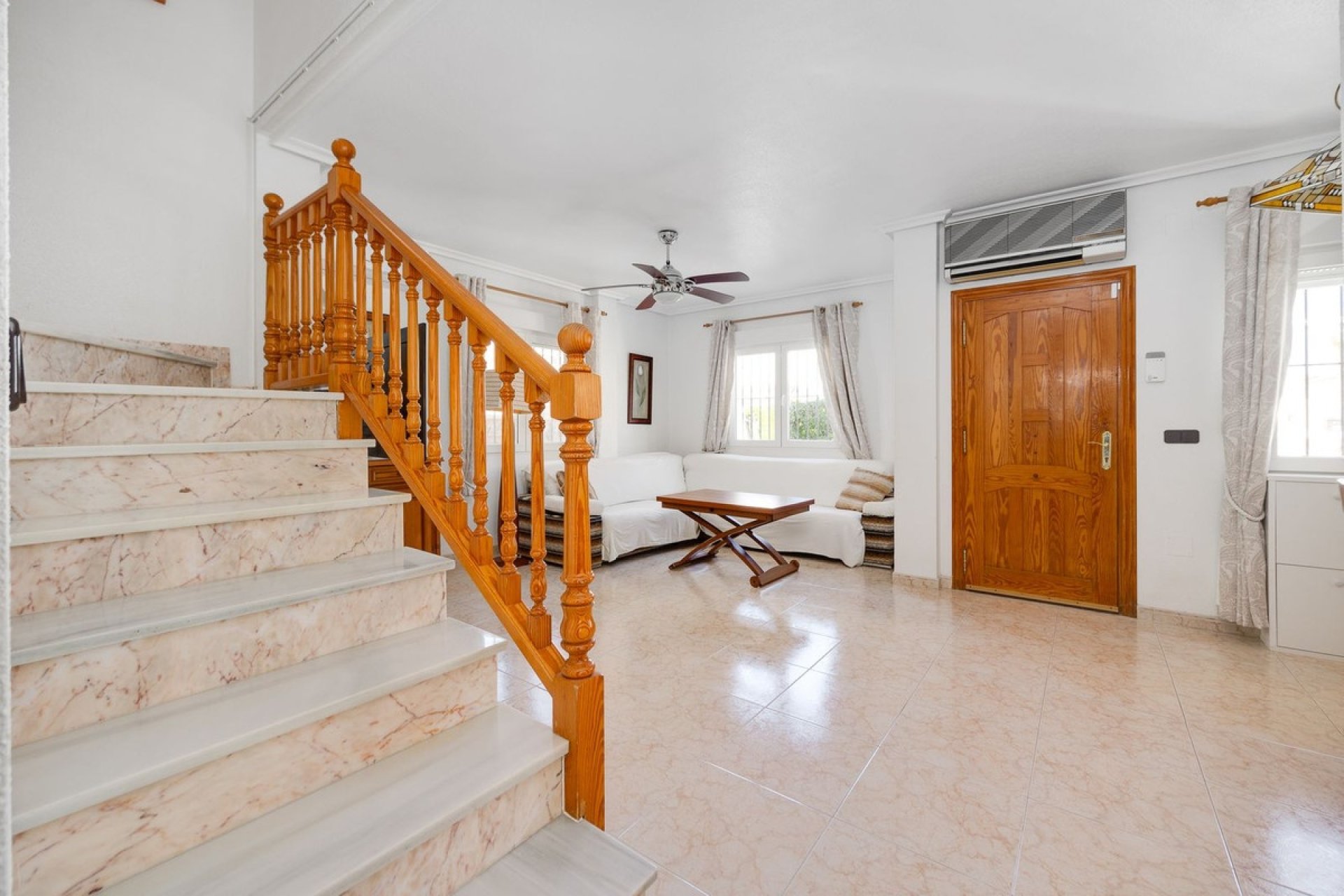 Resale - Villa - Orihuela - Orihuela Costa