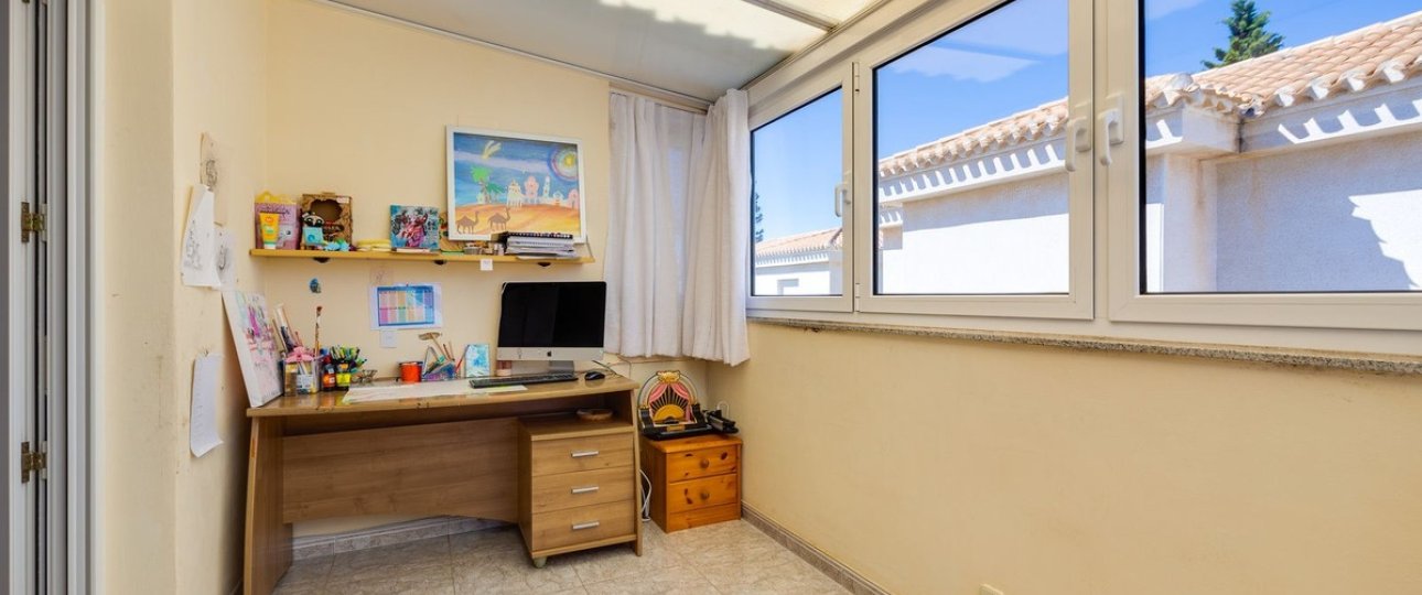 Resale - Villa - Orihuela - Orihuela Costa
