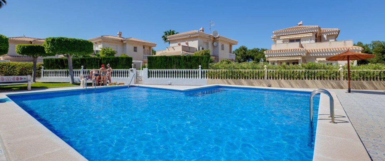 Resale - Villa - Orihuela - Orihuela Costa