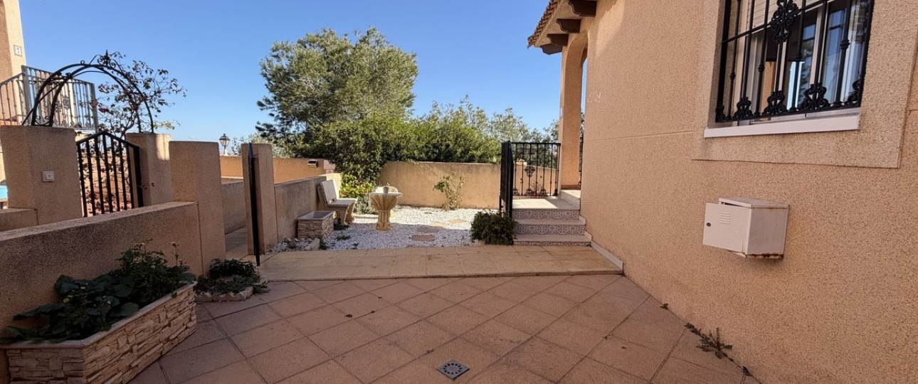 Resale - Villa - Orihuela - Orihuela Costa