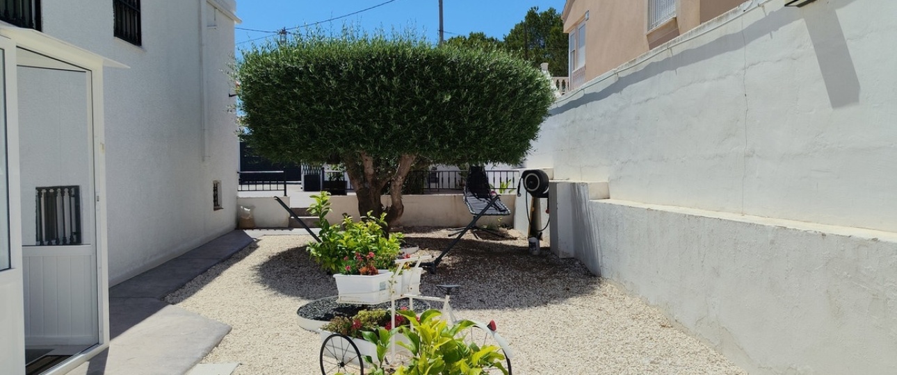 Resale - Villa - Orihuela - Orihuela Costa