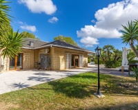 Resale - Villa - Orihuela - Orihuela Costa