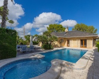 Resale - Villa - Orihuela - Orihuela Costa