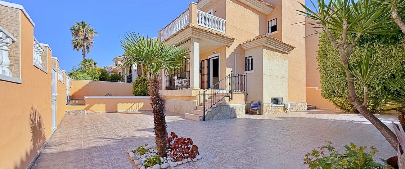 Resale - Villa - Orihuela - Orihuela Costa