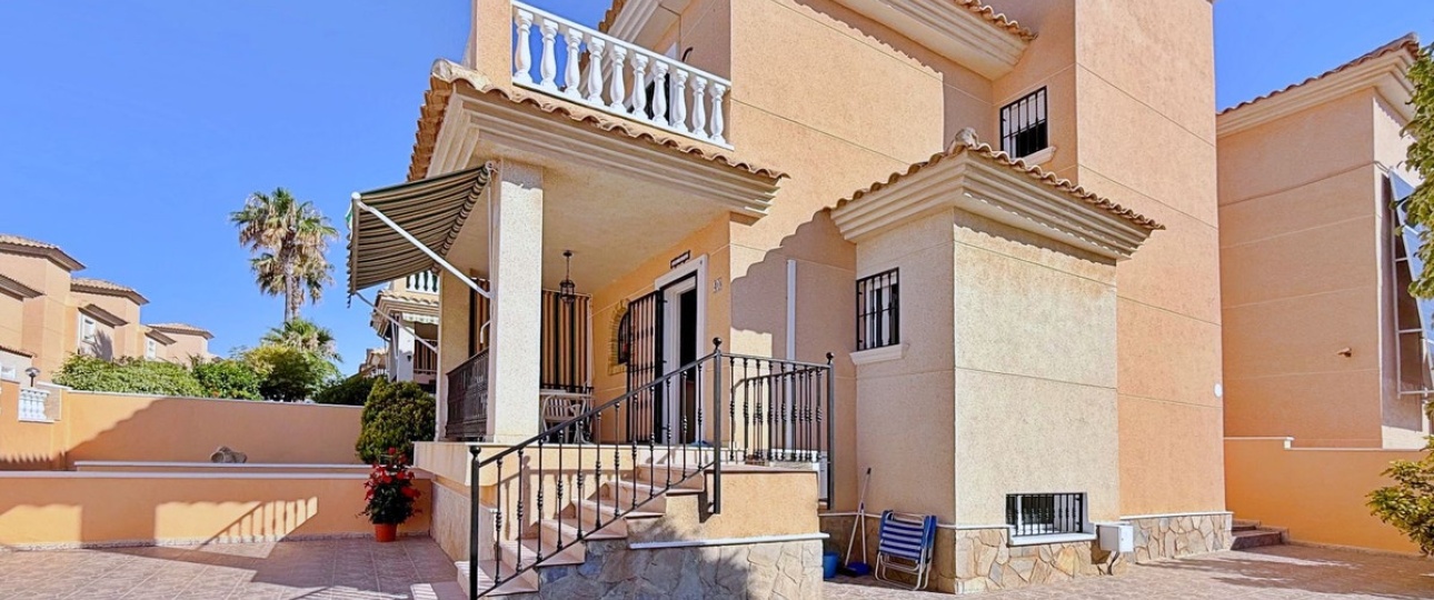 Resale - Villa - Orihuela - Orihuela Costa