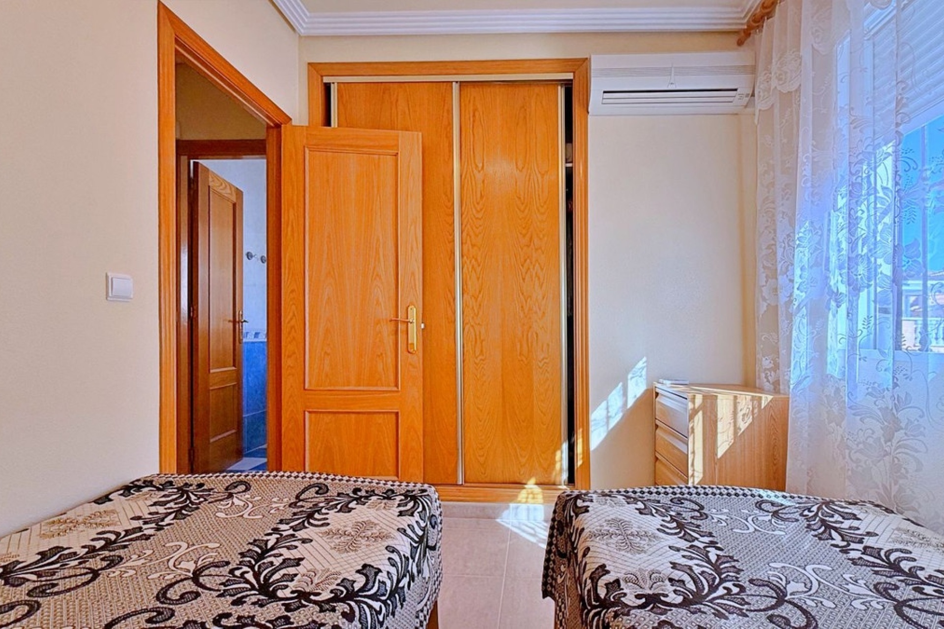 Resale - Villa - Orihuela - Orihuela Costa