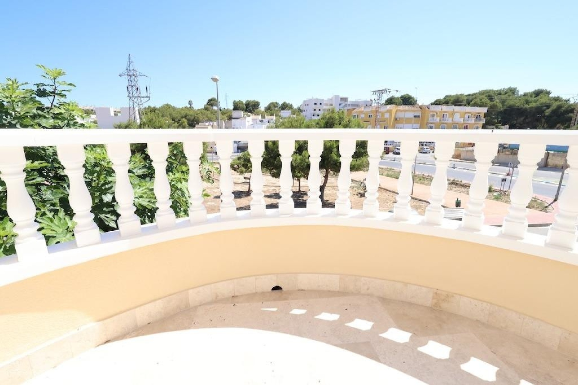 Resale - Villa - Orihuela - Orihuela Costa