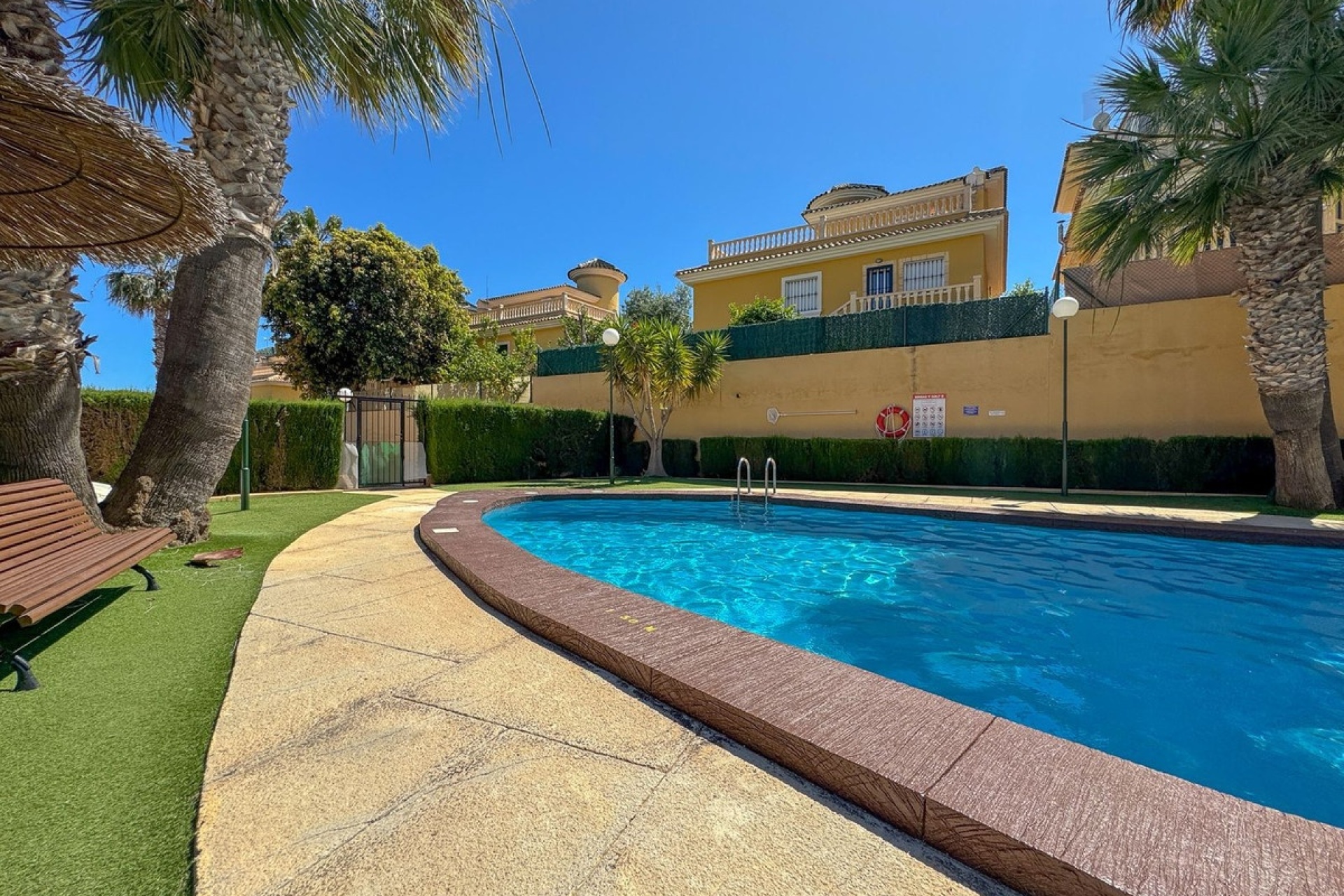Resale - Villa - Orihuela - Orihuela Costa