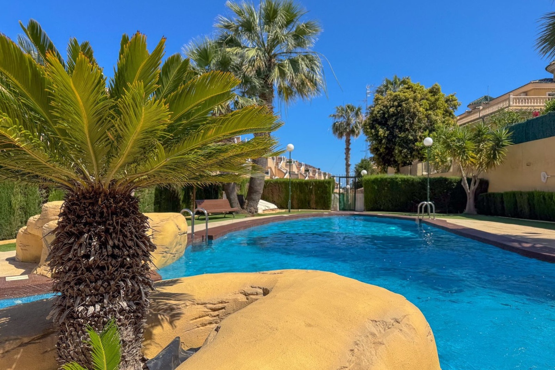 Resale - Villa - Orihuela - Orihuela Costa