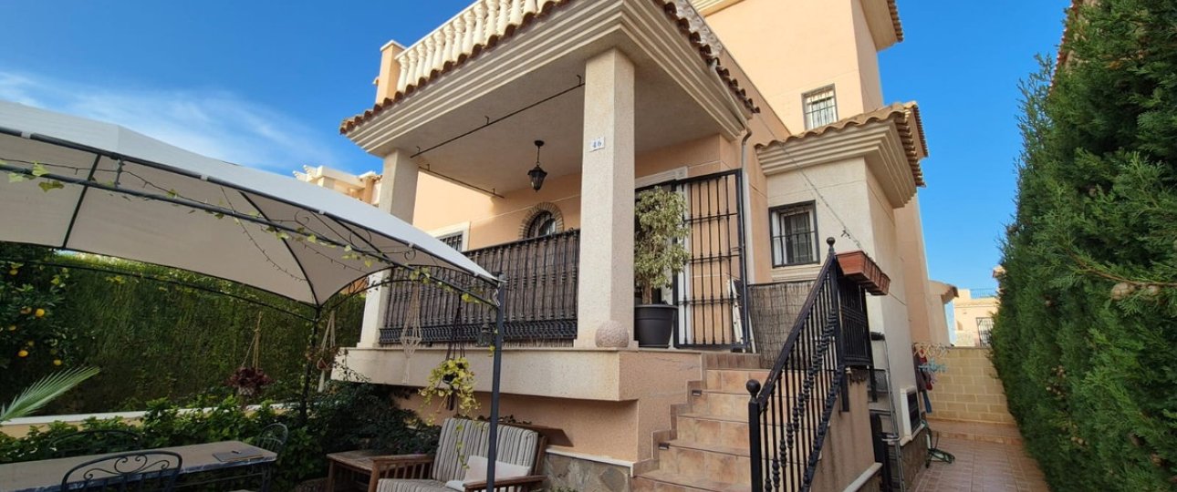 Resale - Villa - Orihuela - Orihuela Costa