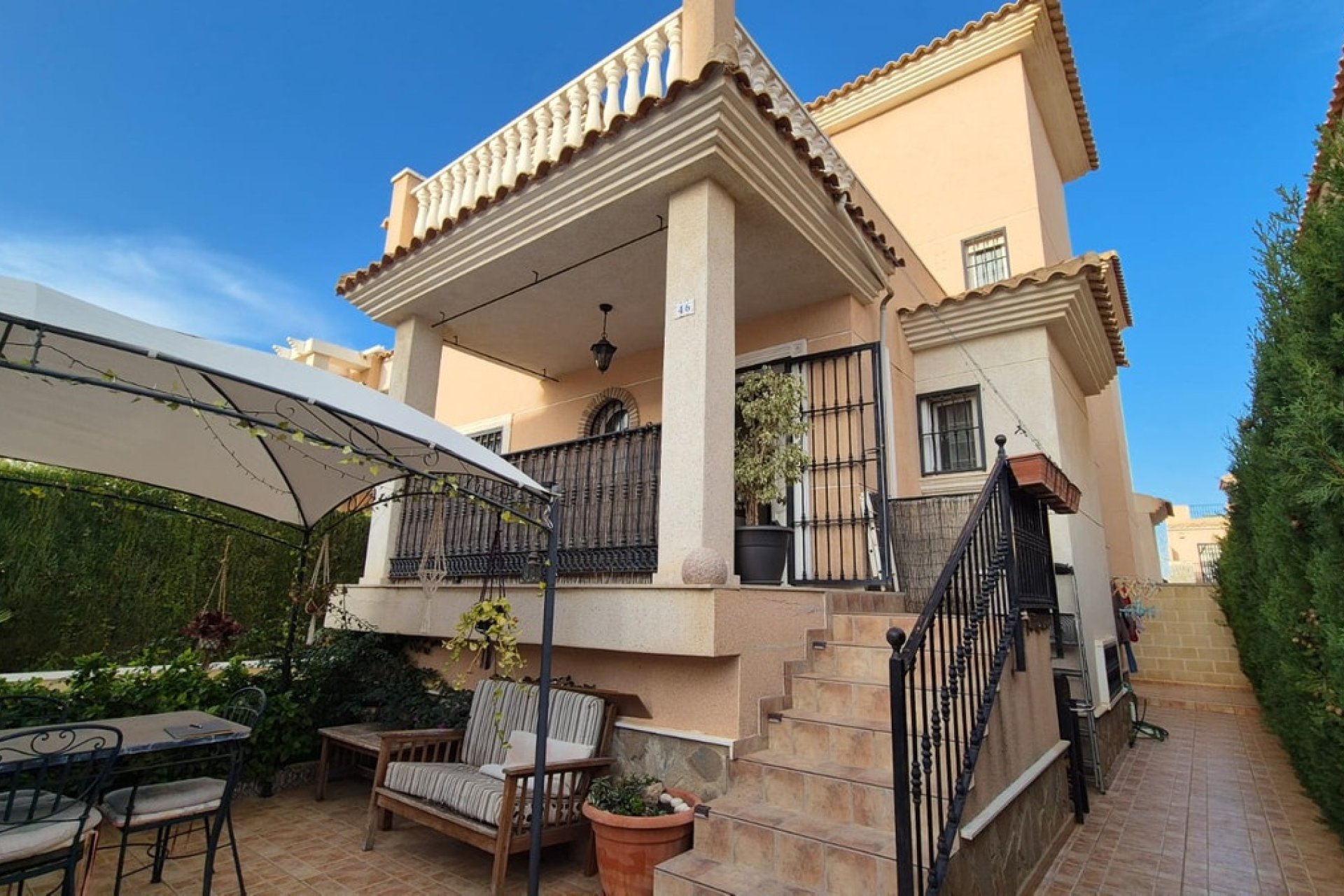 Resale - Villa - Orihuela - Orihuela Costa