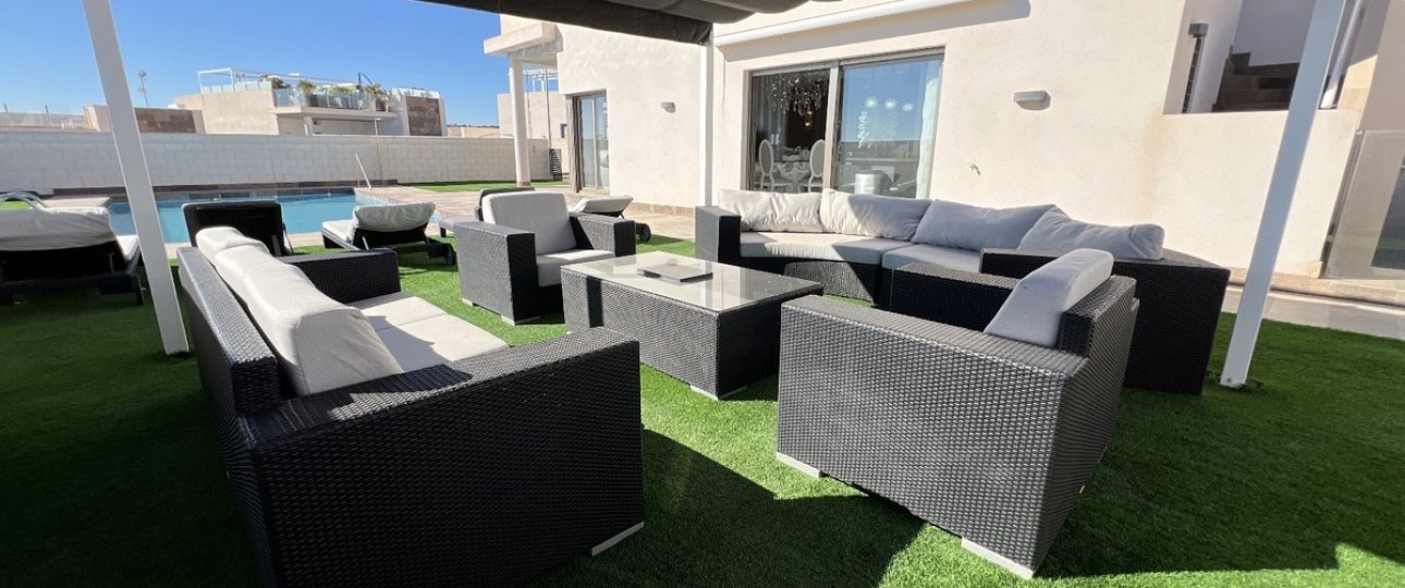 Resale - Villa - Orihuela - Orihuela Costa