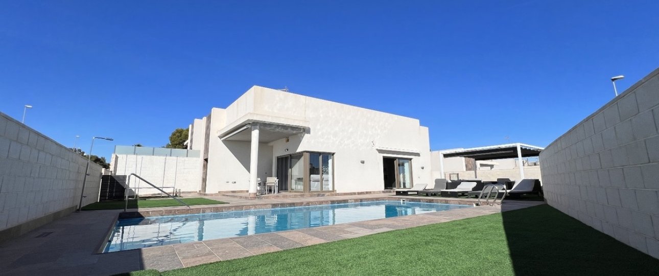 Resale - Villa - Orihuela - Orihuela Costa