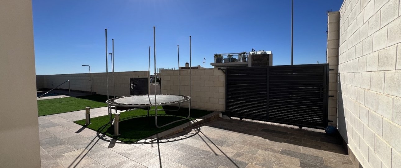Resale - Villa - Orihuela - Orihuela Costa