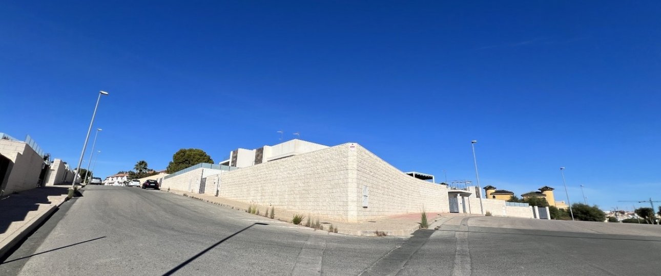 Resale - Villa - Orihuela - Orihuela Costa