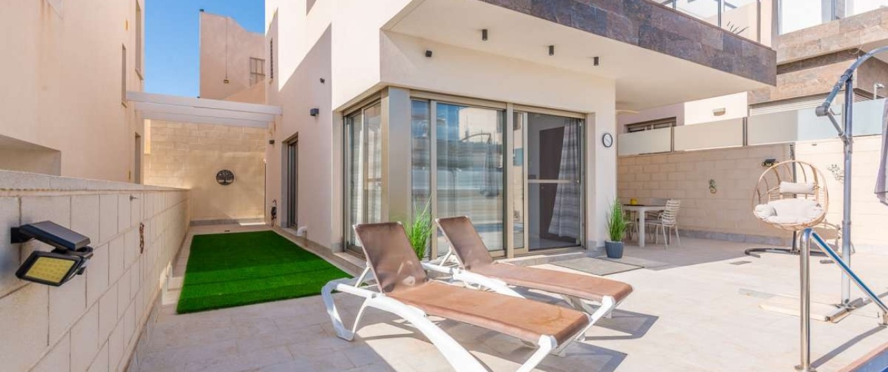 Resale - Villa - Orihuela - Orihuela Costa