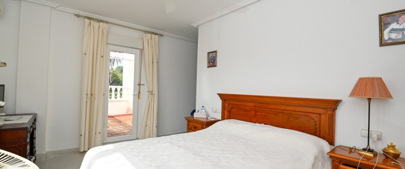 Resale - Villa - Orihuela - Orihuela Costa