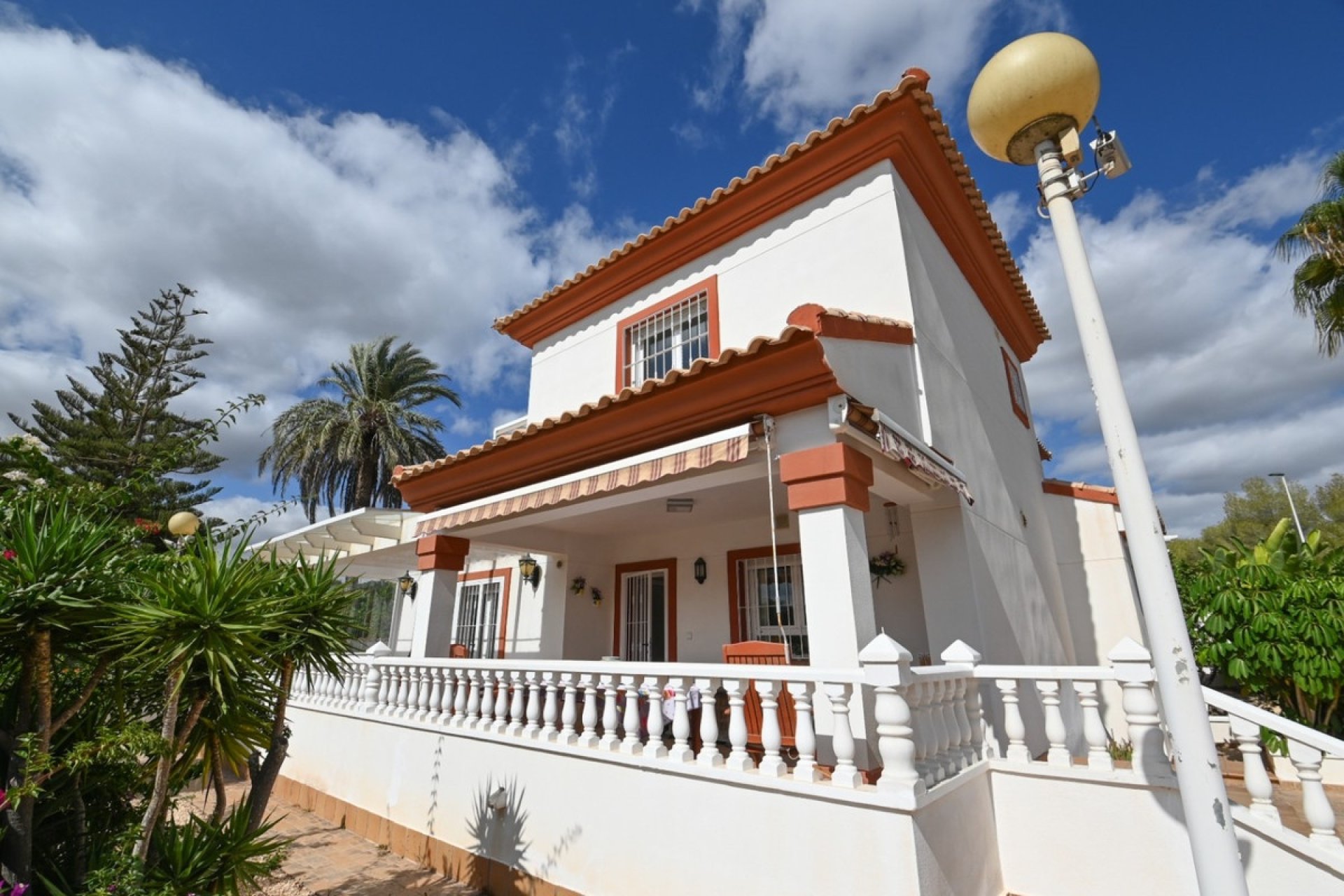Resale - Villa - Orihuela - Orihuela Costa