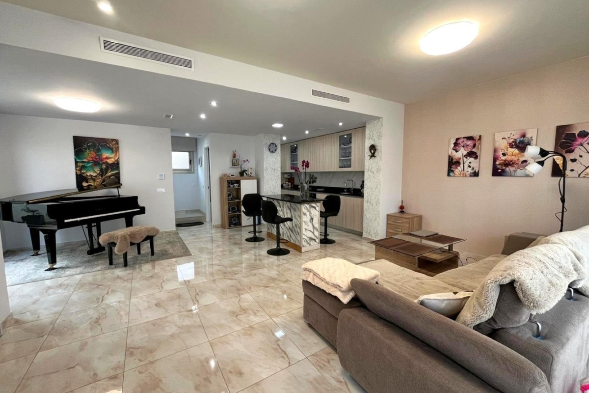 Resale - Villa - Orihuela - Orihuela Costa