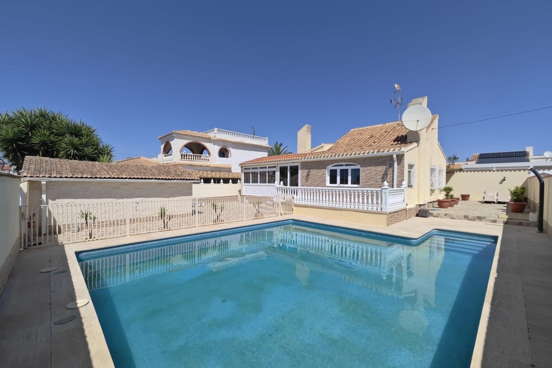 Resale - Villa - Orihuela - Orihuela Costa