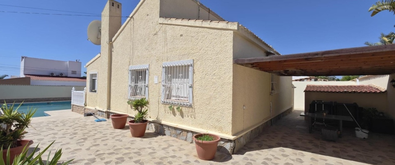 Resale - Villa - Orihuela - Orihuela Costa
