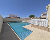 Resale - Villa - Orihuela - Orihuela Costa