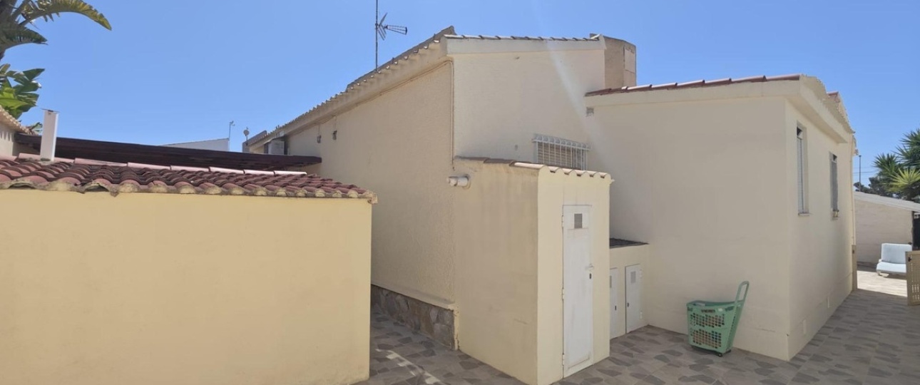 Resale - Villa - Orihuela - Orihuela Costa