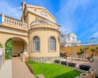 Resale - Villa - Orihuela - Orihuela Costa