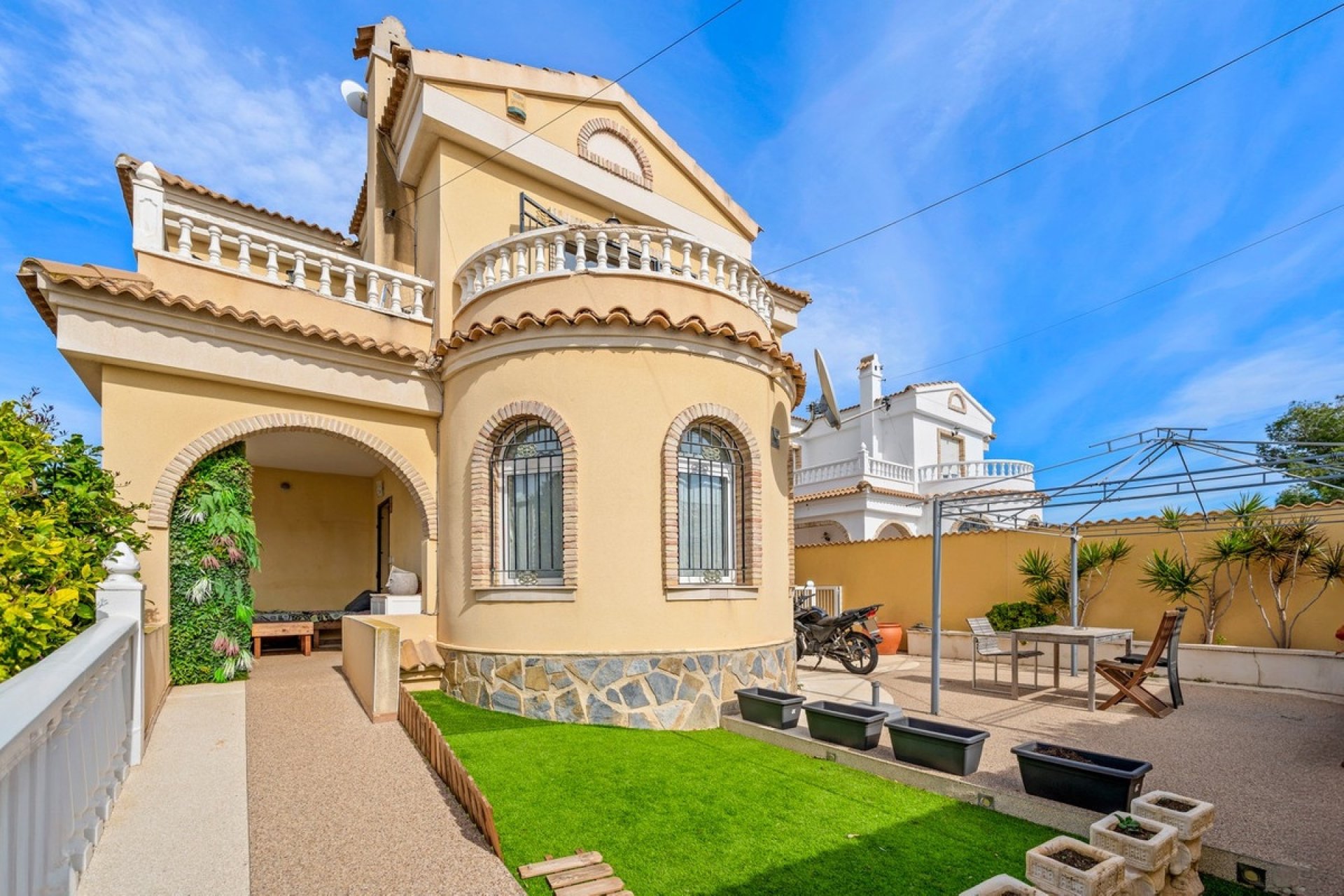 Resale - Villa - Orihuela - Orihuela Costa