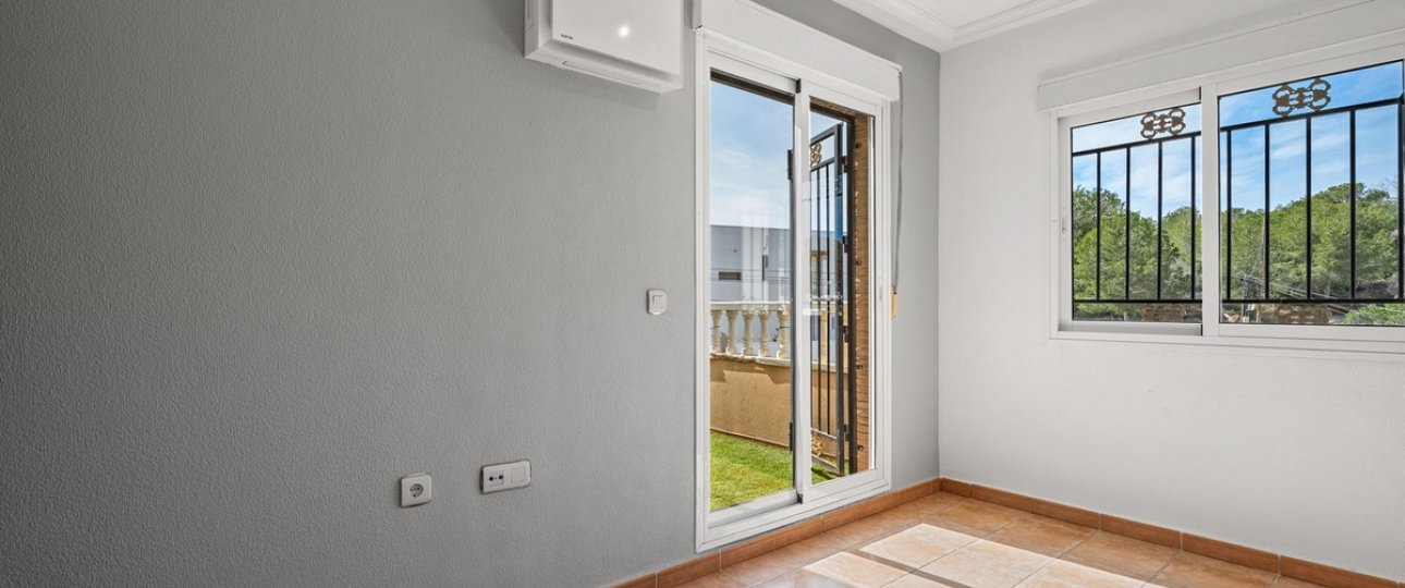 Resale - Villa - Orihuela - Orihuela Costa
