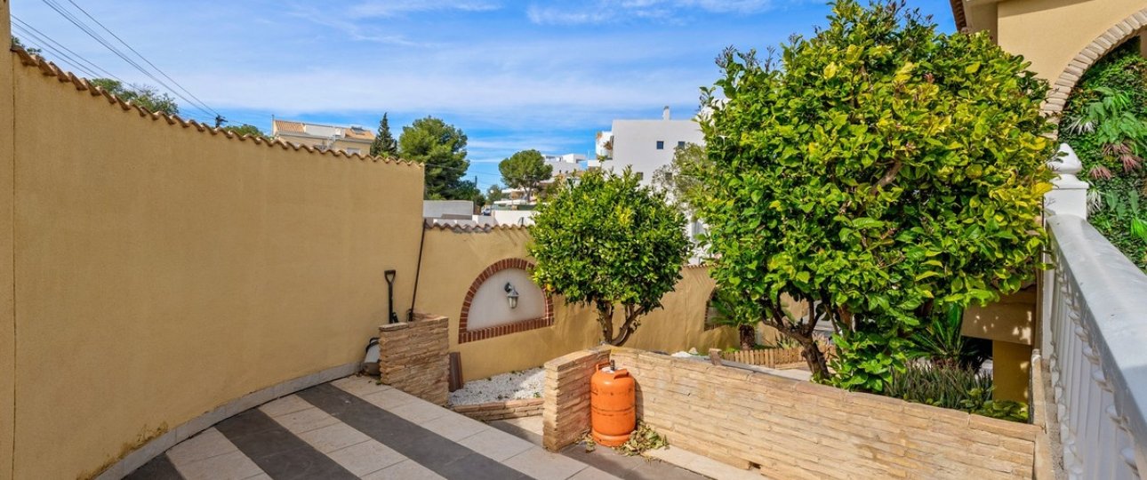 Resale - Villa - Orihuela - Orihuela Costa