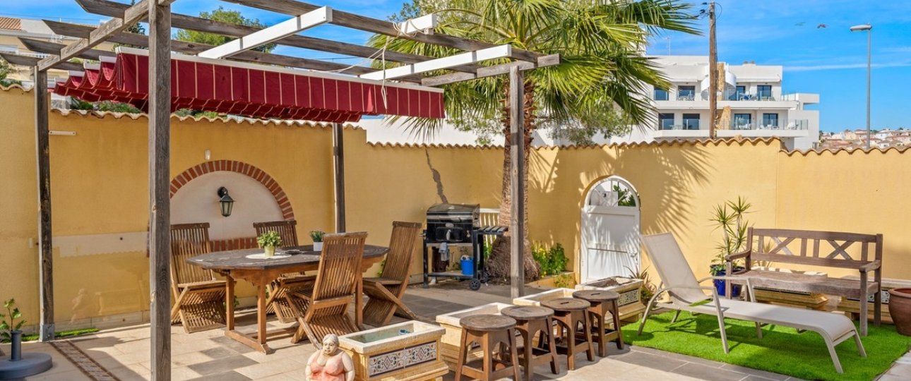 Resale - Villa - Orihuela - Orihuela Costa