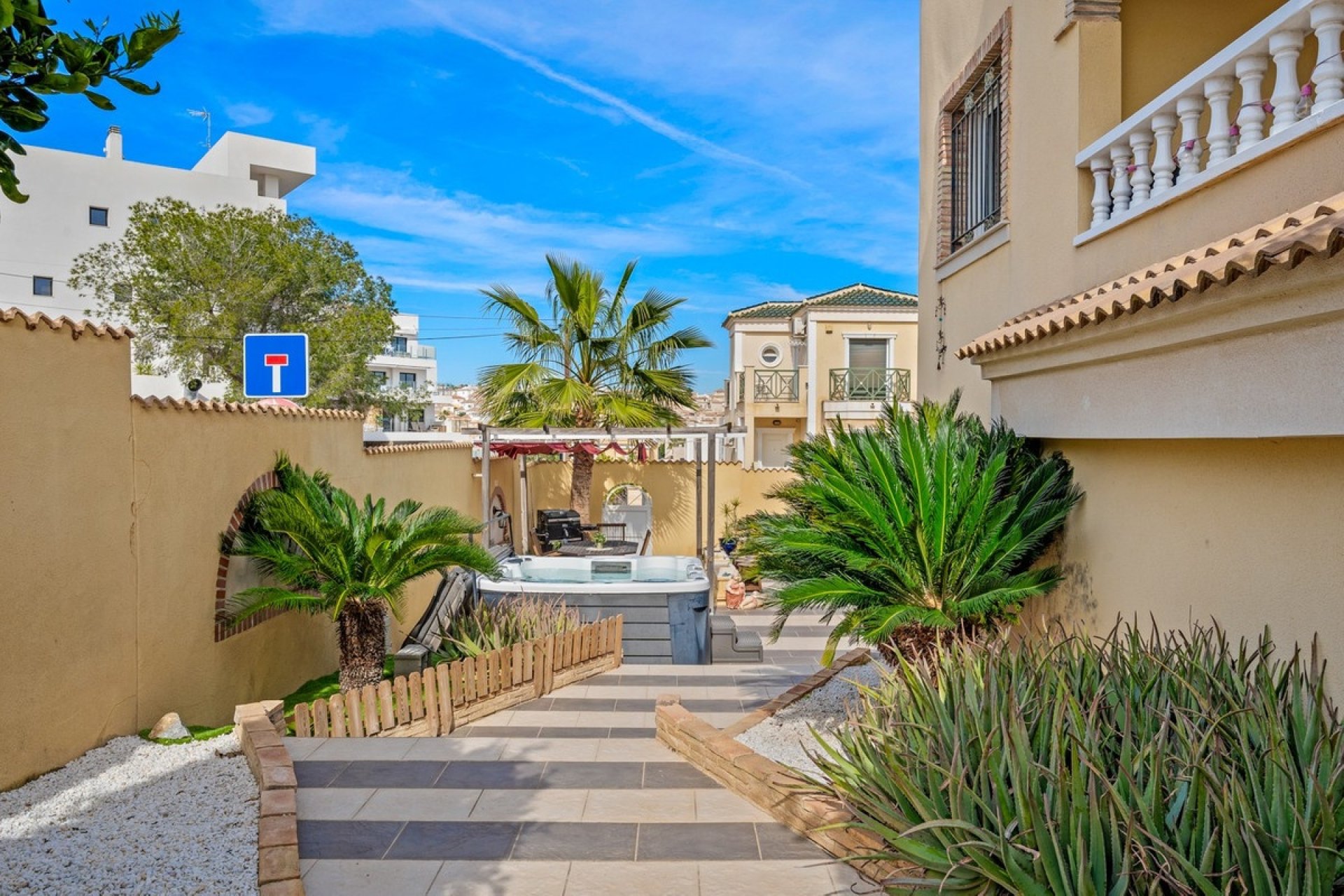Resale - Villa - Orihuela - Orihuela Costa