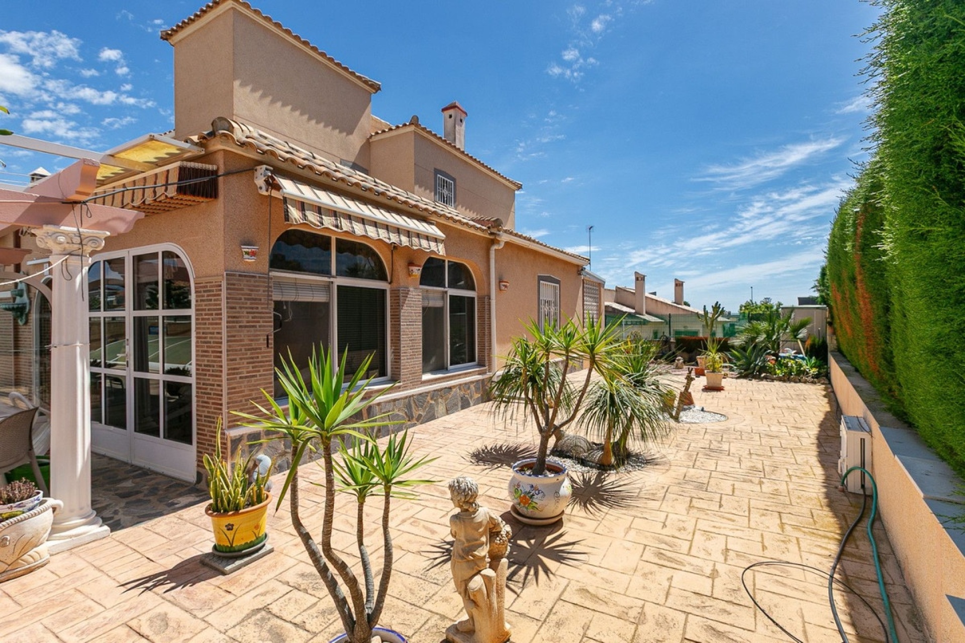 Resale - Villa - Orihuela - Orihuela Costa