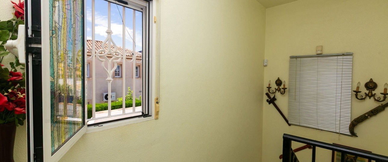 Resale - Villa - Orihuela - Orihuela Costa