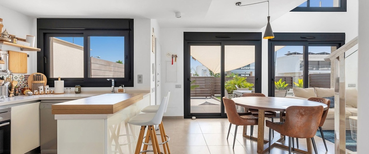 Resale - Villa - Orihuela - Orihuela Costa