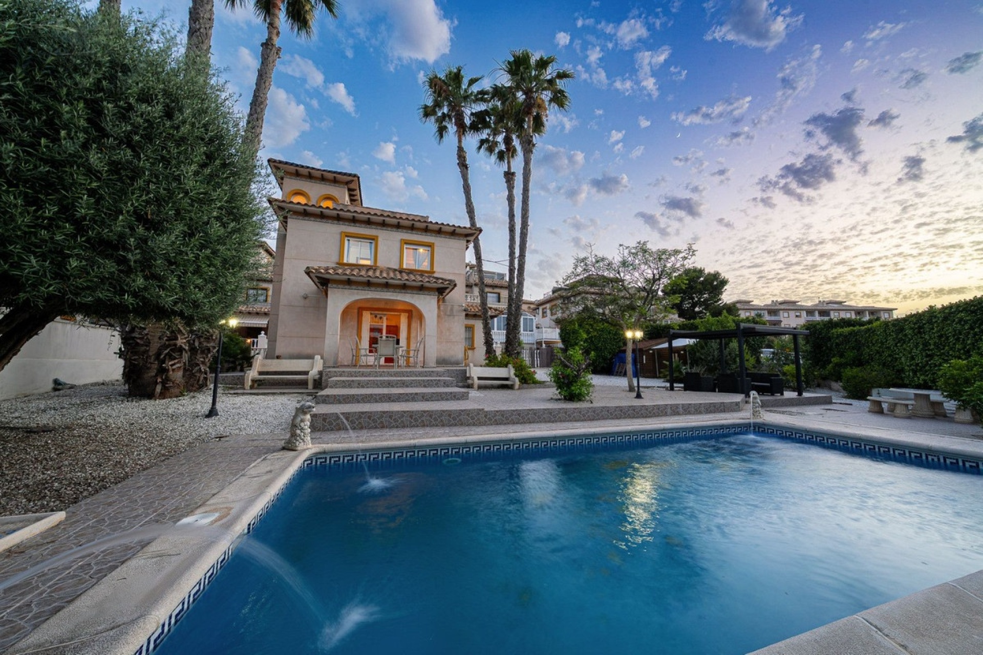 Resale - Villa - Orihuela - Orihuela Costa