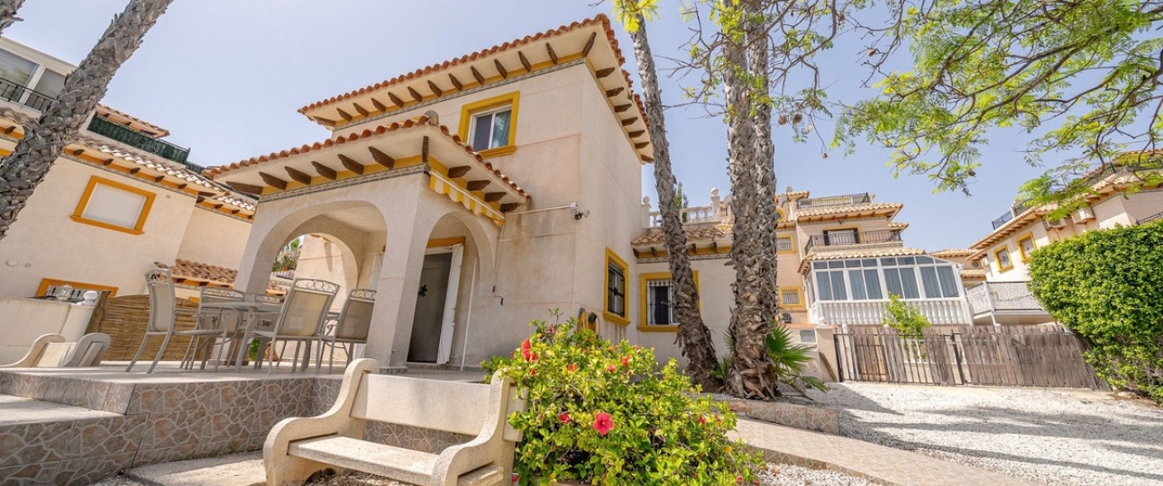 Resale - Villa - Orihuela - Orihuela Costa