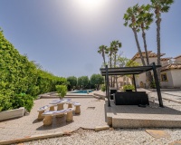 Resale - Villa - Orihuela - Orihuela Costa