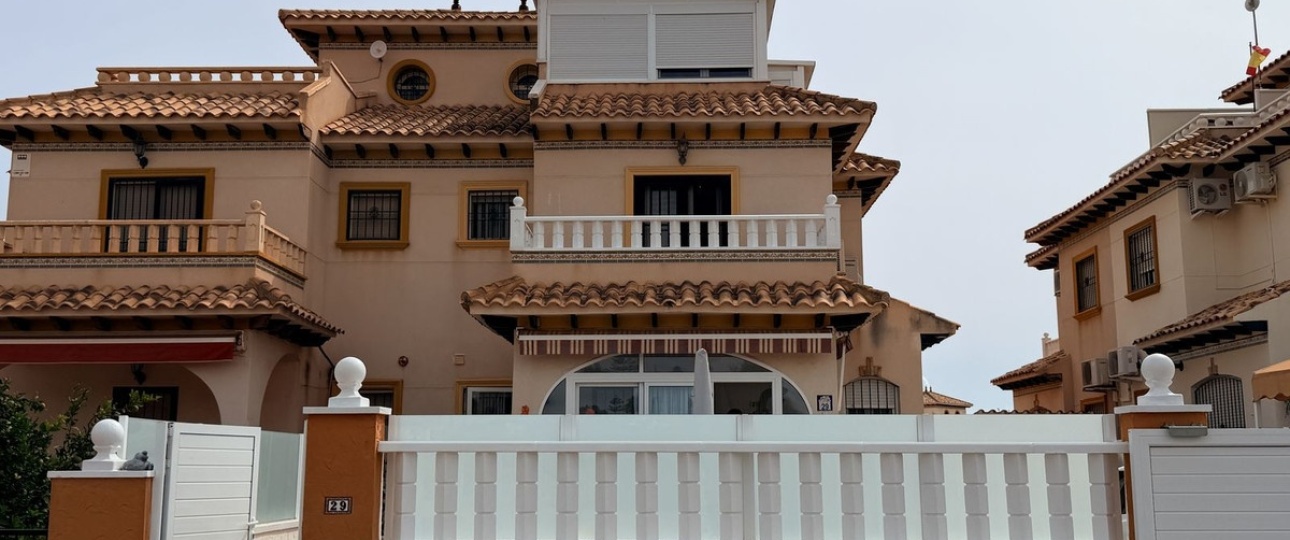 Resale - Villa - Orihuela - Orihuela Costa