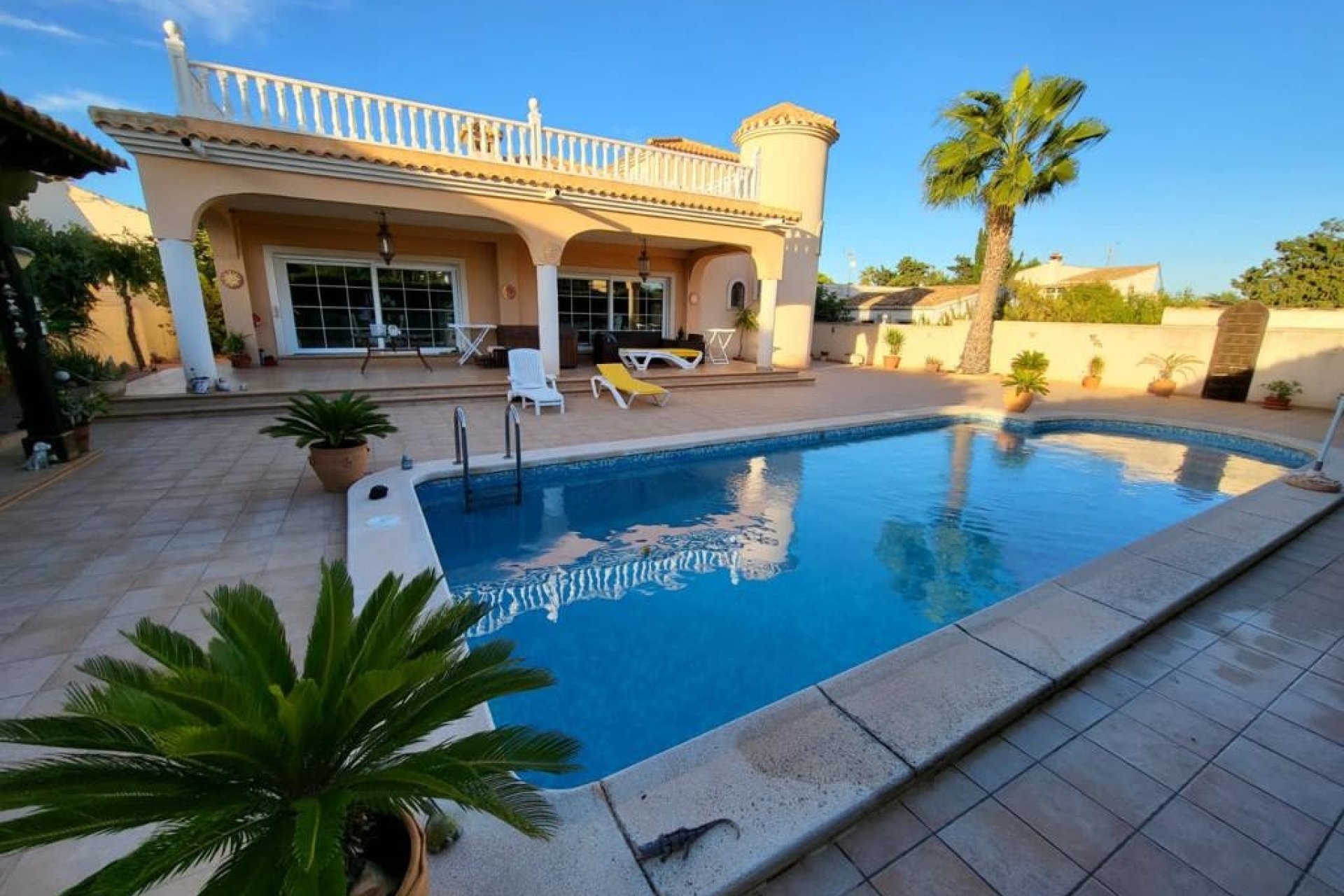 Resale - Villa - Orihuela - Playa Flamenca