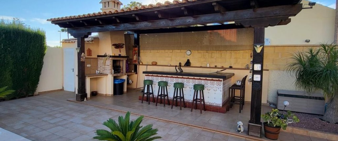 Resale - Villa - Orihuela - Playa Flamenca