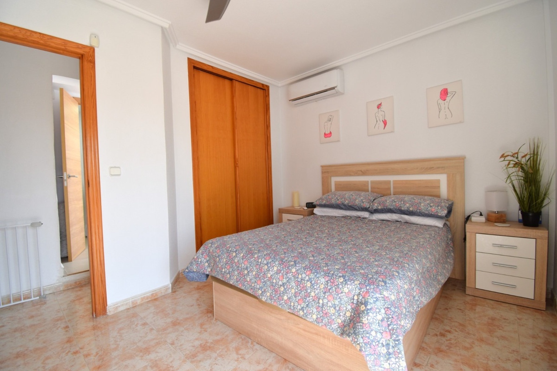 Resale - Villa - Orihuela - Playa Flamenca