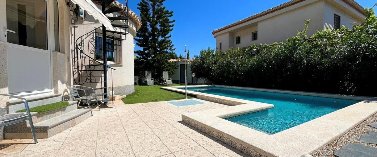 Resale - Villa - Orihuela - Playa Flamenca