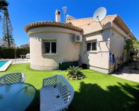 Resale - Villa - Orihuela - Playa Flamenca