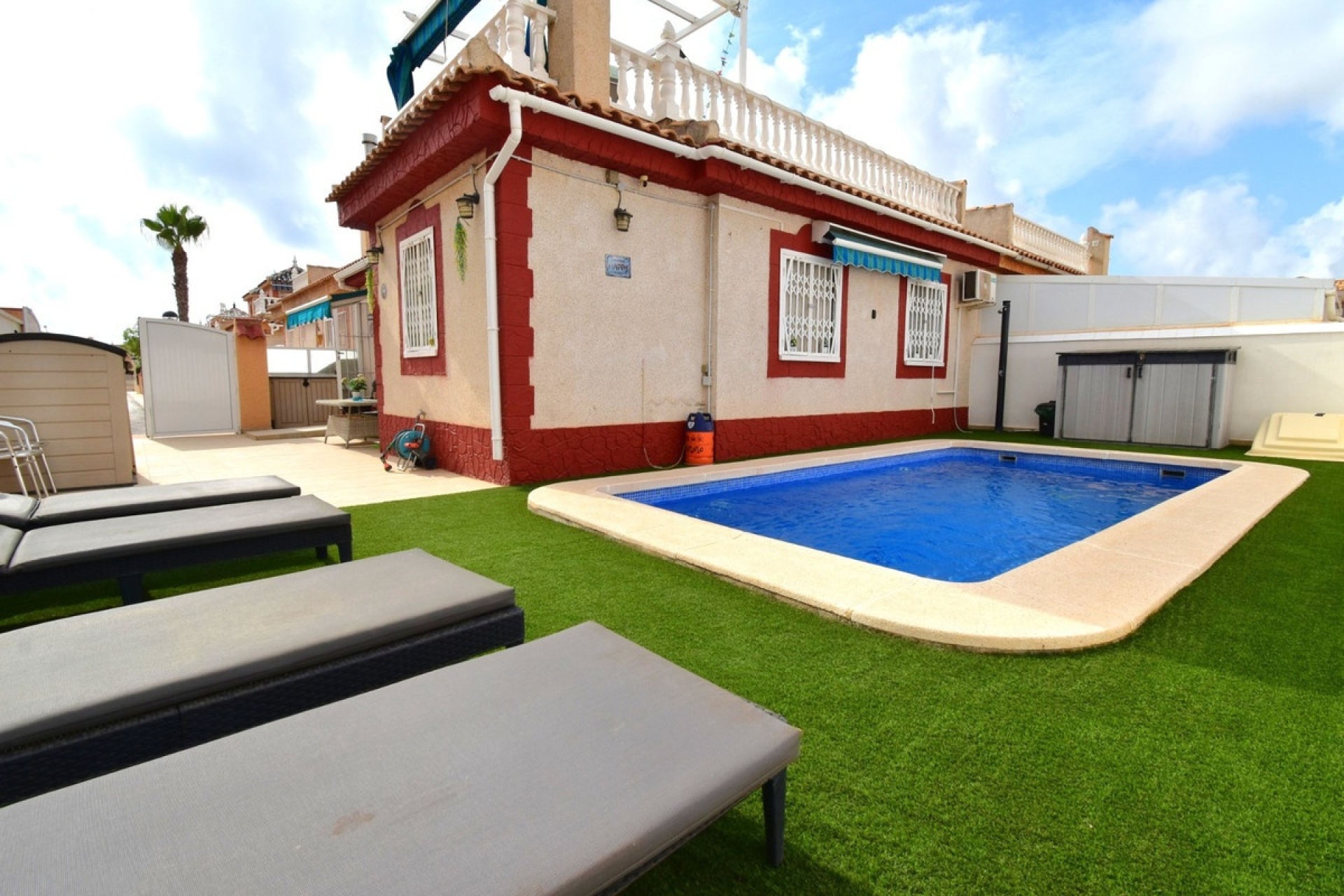 Resale - Villa - Orihuela - Playa Flamenca