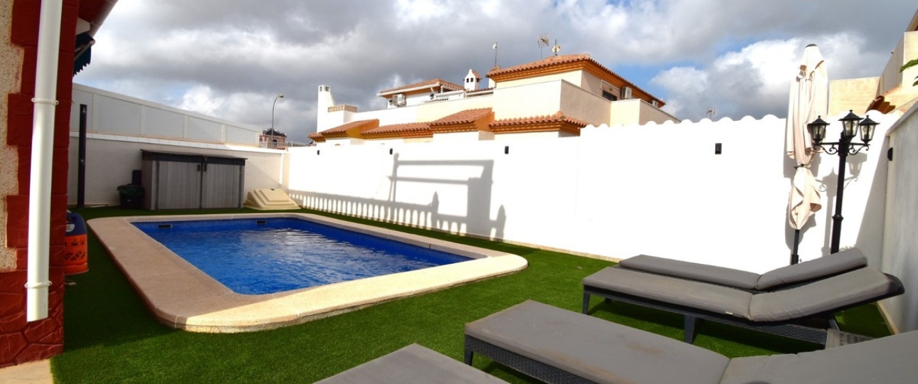 Resale - Villa - Orihuela - Playa Flamenca