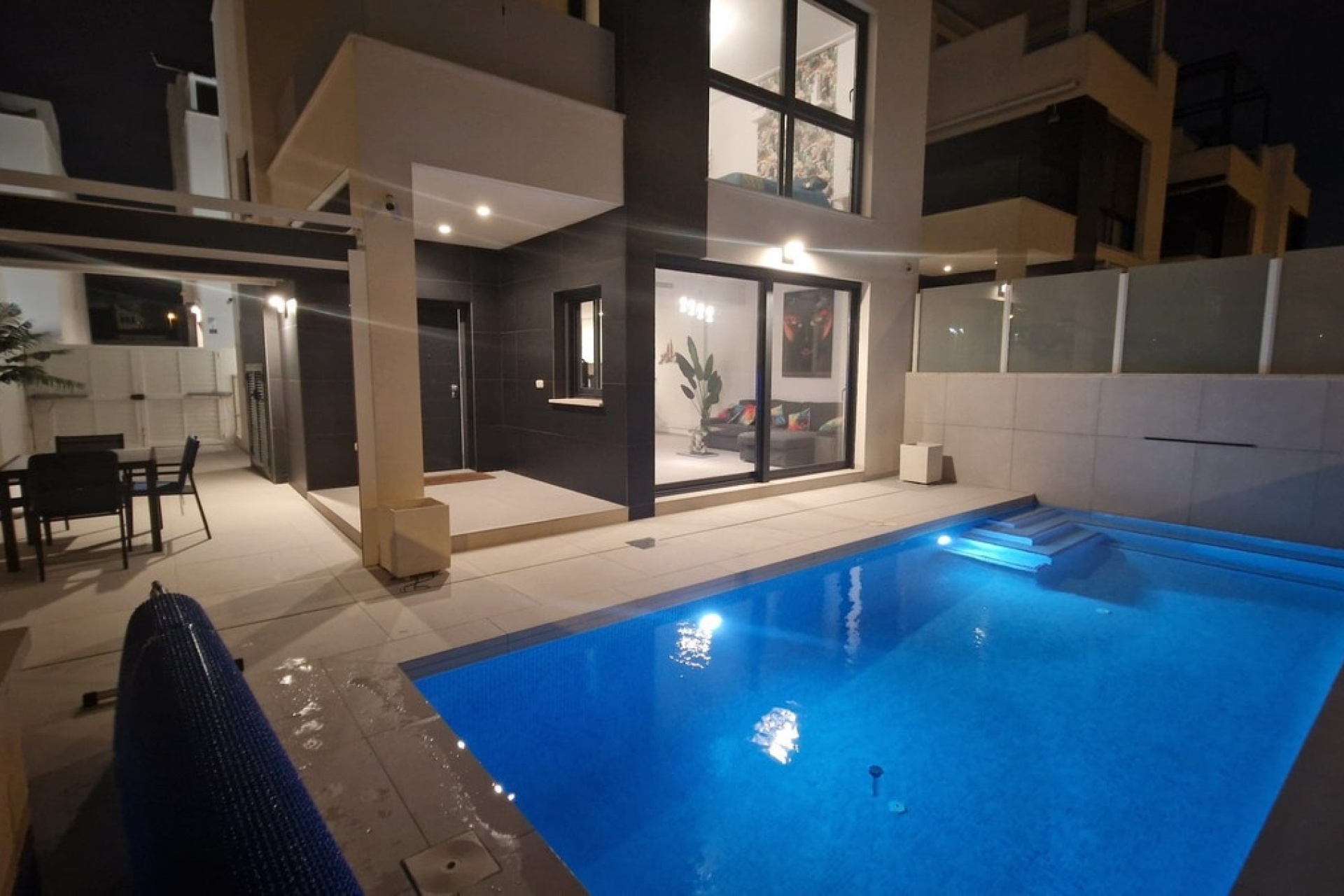 Resale - Villa - Orihuela - Punta Prima